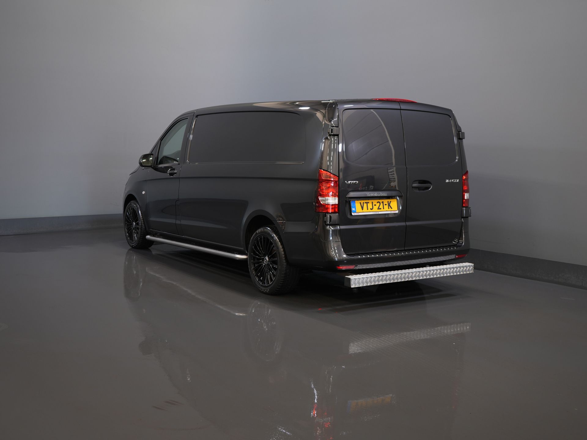 Mercedes-Benz Vito Bestelbus 114 CDI Aut. L3 BPM VRIJ! NL Auto/ Carplay/ Cruise/ DAB/ Camera/ LMV 18”/ Sidebars