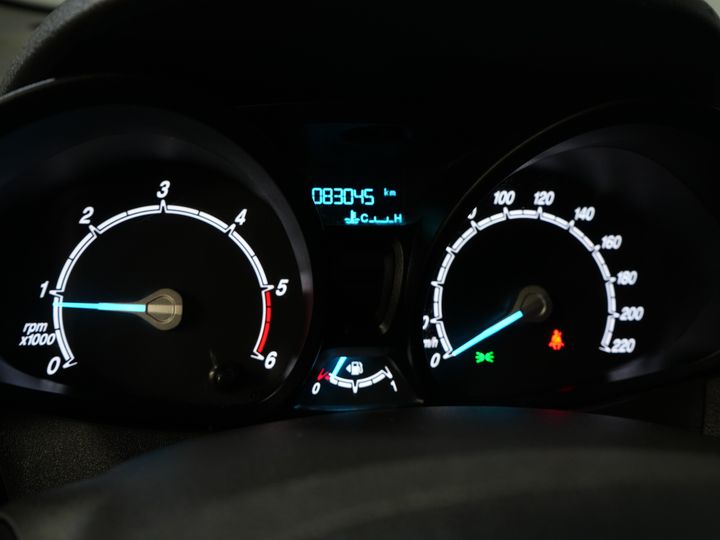 Ford Transit Courier Van 1.5 TDCI 100 ch Limited Sièges / Pare-brise / Navi / Carplay / Caméra / Climatisation / PDC / LMV / Croisière / Attelage