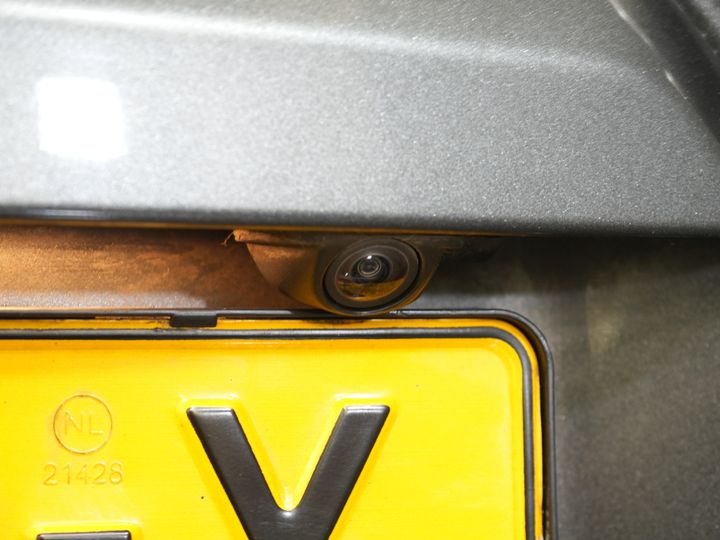 Ford Transit Courier Van 1.5 TDCI 100 ch Limited Sièges / Pare-brise / Navi / Carplay / Caméra / Climatisation / PDC / LMV / Croisière / Attelage