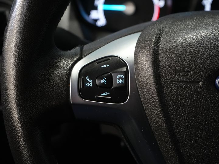 Ford Transit Courier Van 1.5 TDCI 100 ch Limited Sièges / Pare-brise / Navi / Carplay / Caméra / Climatisation / PDC / LMV / Croisière / Attelage