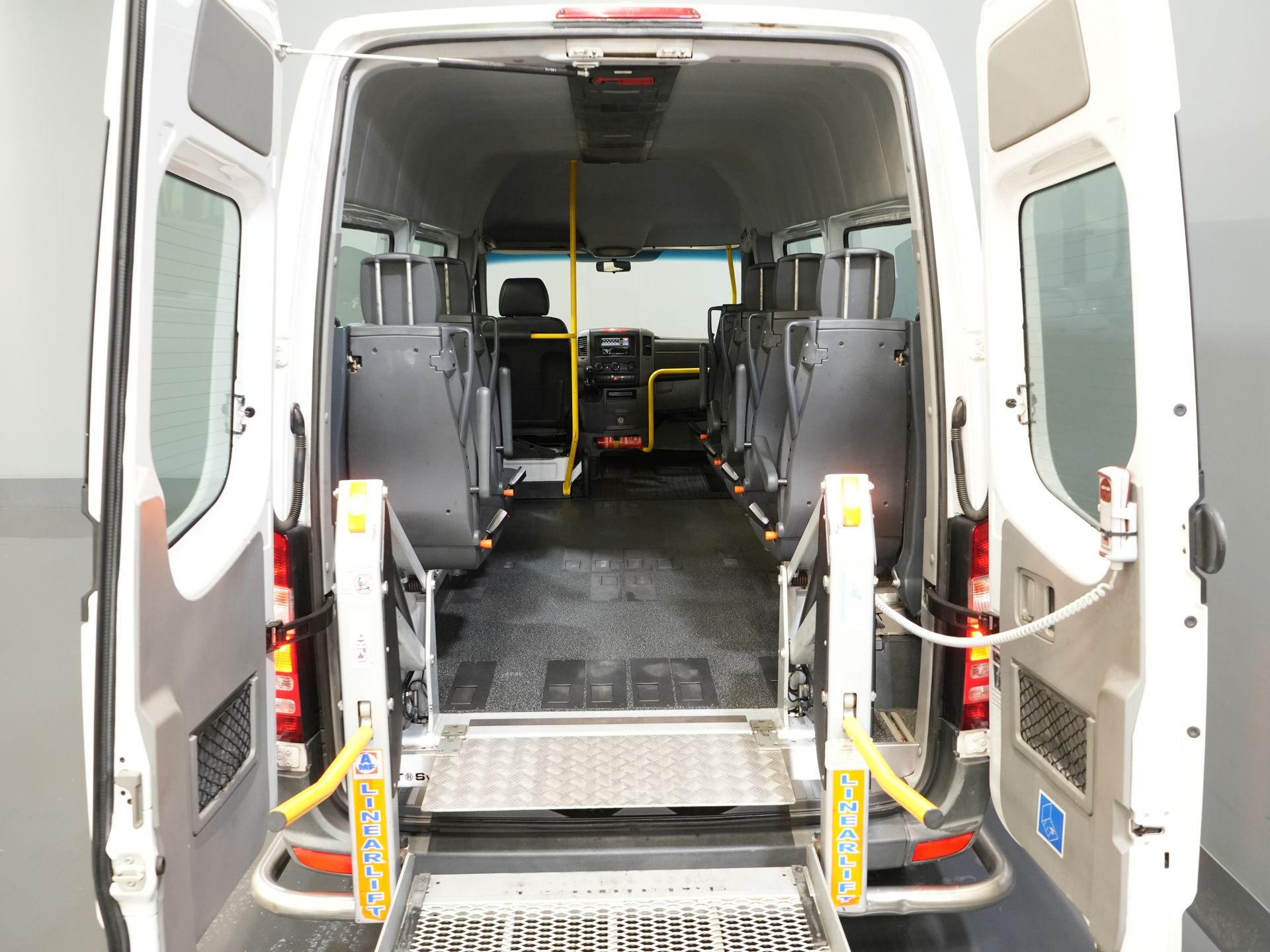 Mercedes-Benz Sprinter Trasporto Passeggeri 313 2.2 CDI L2H2 €9922 IVA inclusa BPM FREE! EXPORT Combi/ 9 persone/ Kombi/ 9P/ Airco/ Sollevatore per sedie a rotelle