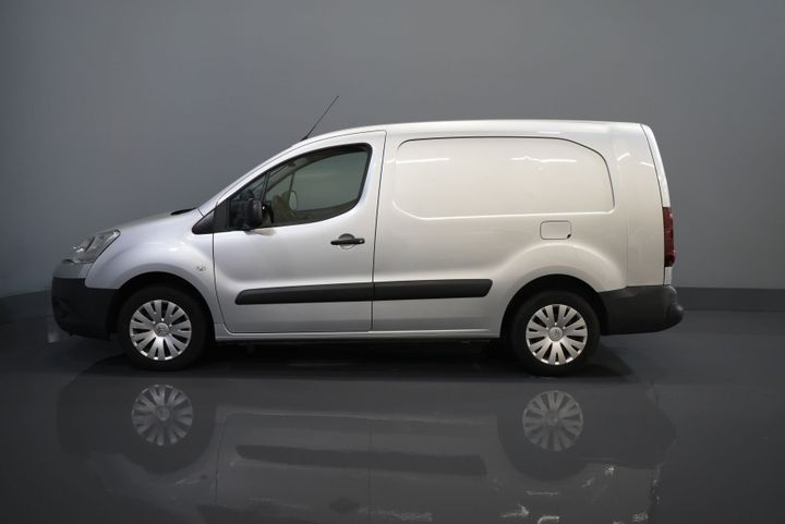 Citroën Berlingo Van 1.6 HDI 90 hp L2 EXPORT ONLY 3 Pers./ NL-car/ Navi/ Airco/ Towbar