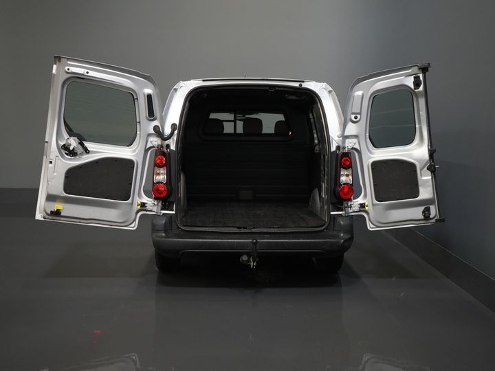 Citroën Berlingo Furgón 1.6 HDI 90 CV (XL) L2 EXPORT ONLY 3 Pers./ NL-car/ Navi/ Airco/ Towbar