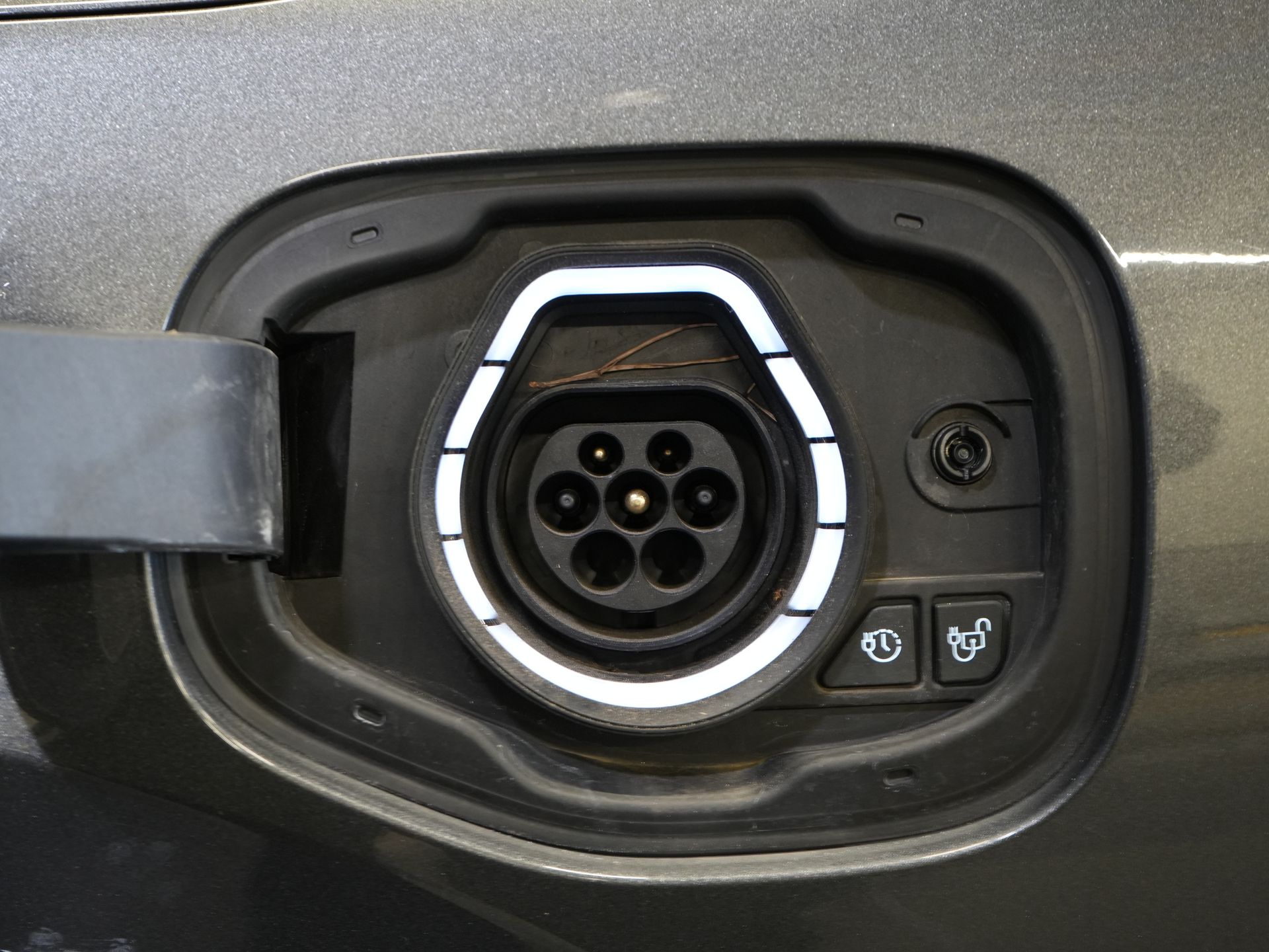 Ford Kuga SUV 2.5 PHEV 225 ch ST-Line LED/ Head-Up/ Adapt.cruise/ Keyless/ Elek.flap/ Stoelverw/ Steeringverw./ Carplay/ Navi/ Climate/ PDC