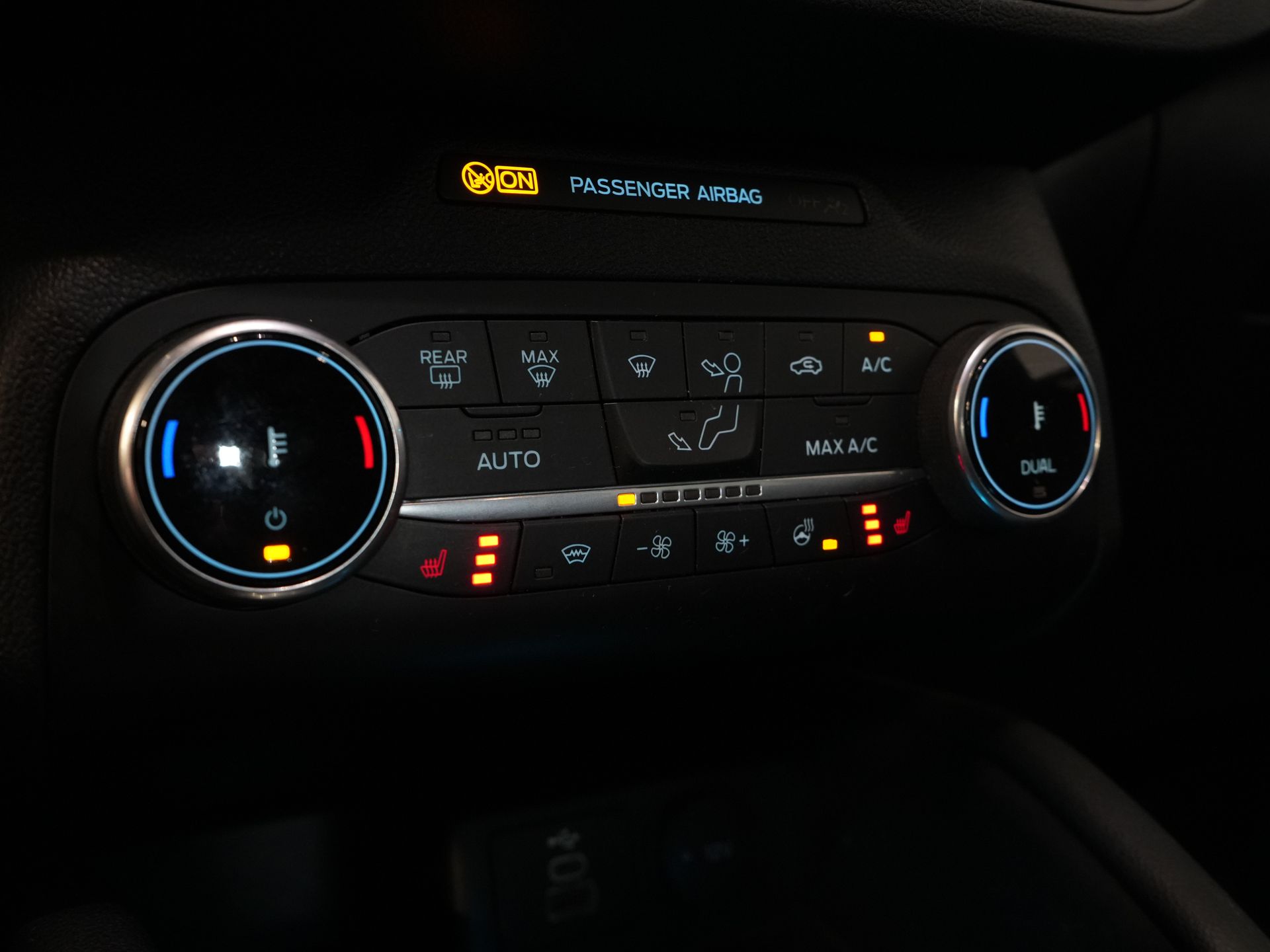 Ford Kuga SUV 2.5 PHEV 225 ch ST-Line LED/ Head-Up/ Adapt.cruise/ Keyless/ Elek.flap/ Stoelverw/ Steeringverw./ Carplay/ Navi/ Climate/ PDC