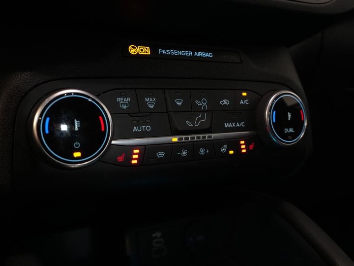 Ford Kuga SUV 2.5 PHEV 225 ch ST-Line LED/ Head-Up/ Adapt.cruise/ Keyless/ Elek.flap/ Stoelverw/ Steeringverw./ Carplay/ Navi/ Climate/ PDC