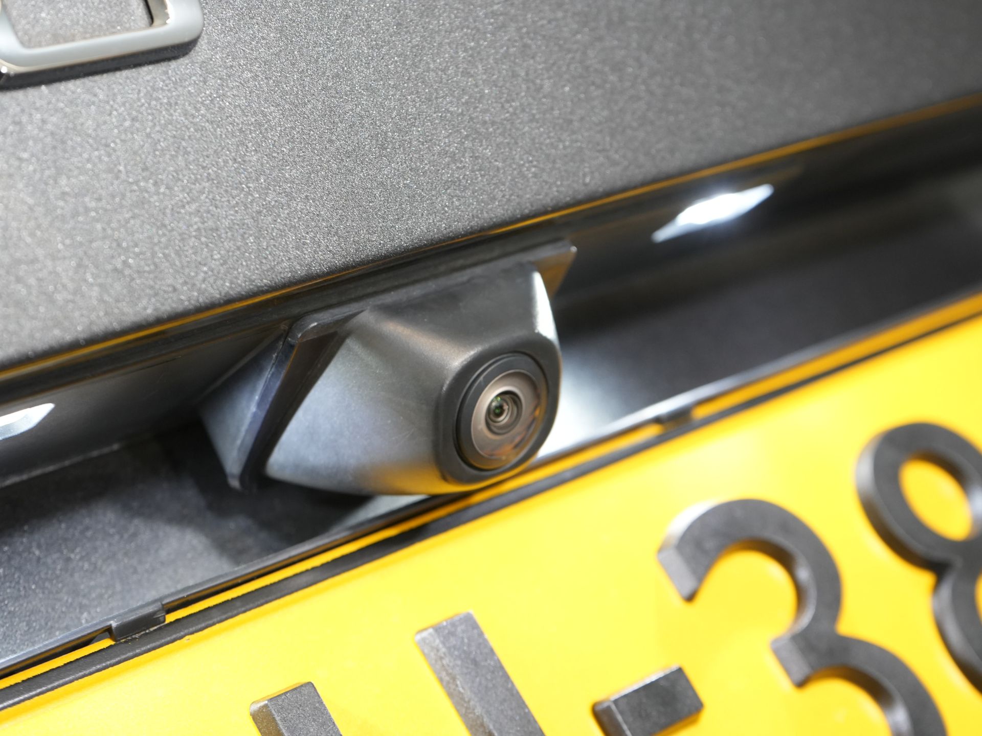 Ford Kuga SUV 2.5 PHEV 225 ch ST-Line LED/ Head-Up/ Adapt.cruise/ Keyless/ Elek.flap/ Stoelverw/ Steeringverw./ Carplay/ Navi/ Climate/ PDC