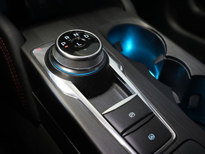 Ford Kuga SUV 2.5 PHEV 225 ch ST-Line LED/ Head-Up/ Adapt.cruise/ Keyless/ Elek.flap/ Stoelverw/ Steeringverw./ Carplay/ Navi/ Climate/ PDC