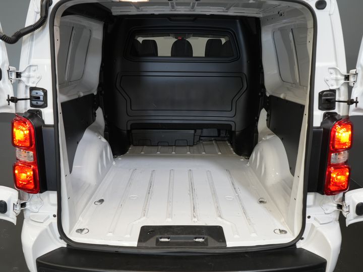Fiat Scudo Bestelbus 2.0 MJ 180 pk Aut. DC Dubbel Cabine BPM VRIJ! Adapt.Cruise/ Xenon/ Climate/ Keyless/ Carplay/ NL Auto/ PDC