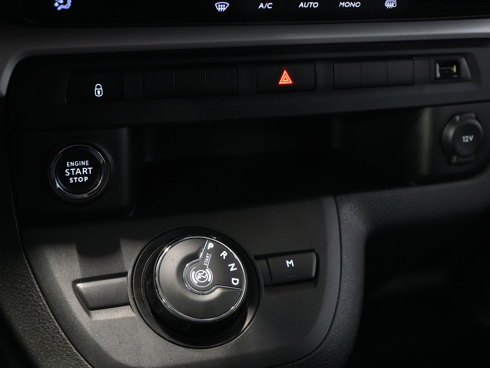 Fiat Scudo Bestelbus 2.0 MJ 180 pk Aut. DC Dubbel Cabine BPM VRIJ! Adapt.Cruise/ Xenon/ Climate/ Keyless/ Carplay/ NL Auto/ PDC