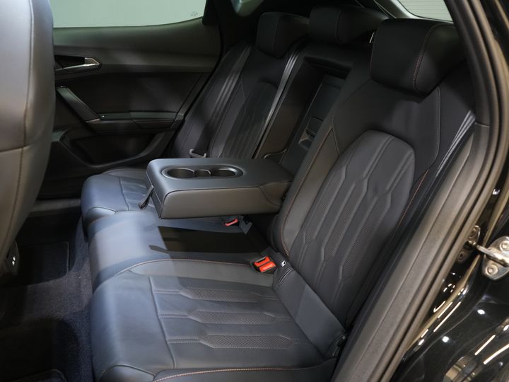 CUPRA Formentor SUV 1.4 e-Hybrid 245 ch VZ Performance Pano/ Elek.Valve/ Elek.Towbar/ Leather/ Alarm III/ Mem.Seat/ Adapt.Cruise/ Matrix/ Seatverw.