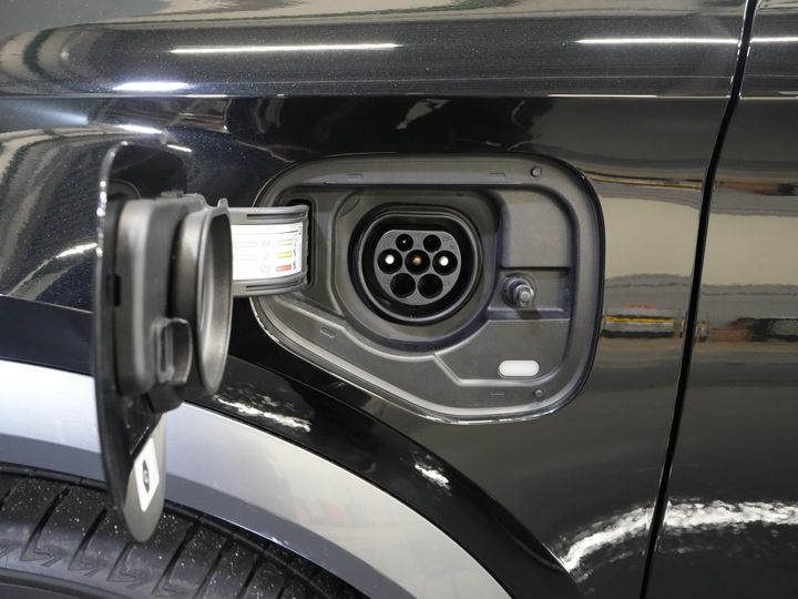 CUPRA Formentor SUV 1.4 e-Hybrid 245 ch VZ Performance Pano/ Elek.Valve/ Elek.Towbar/ Leather/ Alarm III/ Mem.Seat/ Adapt.Cruise/ Matrix/ Seatverw.