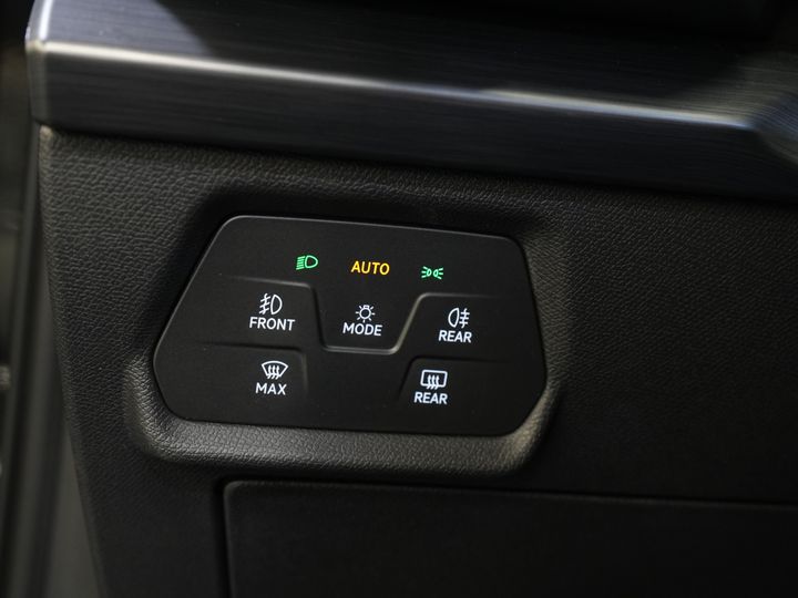 CUPRA Formentor SUV 1.4 e-Hybrid 245 ch VZ Performance Pano/ Elek.Valve/ Elek.Towbar/ Leather/ Alarm III/ Mem.Seat/ Adapt.Cruise/ Matrix/ Seatverw.