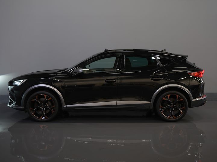 CUPRA Formentor SUV 1.4 e-Hybrid 245 ch VZ Performance Pano/ Elek.Valve/ Elek.Towbar/ Leather/ Alarm III/ Mem.Seat/ Adapt.Cruise/ Matrix/ Seatverw.