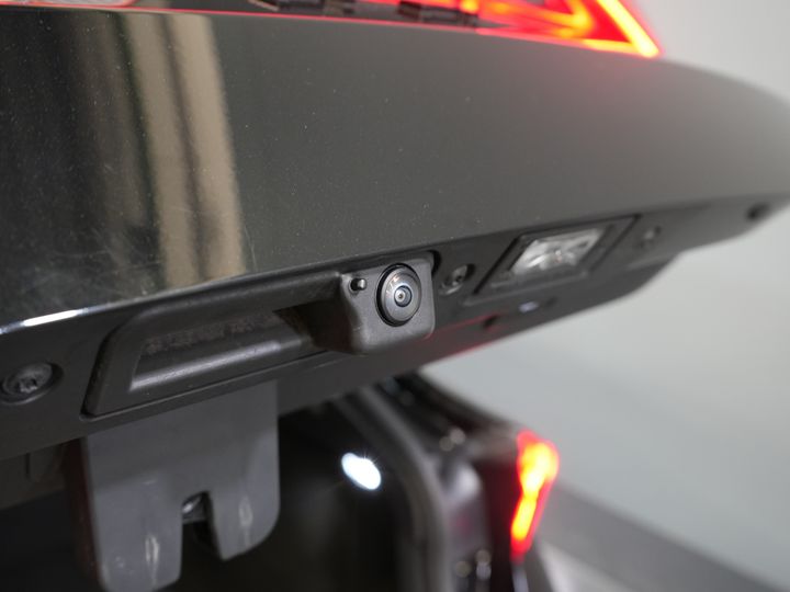 CUPRA Formentor SUV 1.4 e-Hybrid 245 ch VZ Performance Pano/ Elek.Valve/ Elek.Towbar/ Leather/ Alarm III/ Mem.Seat/ Adapt.Cruise/ Matrix/ Seatverw.