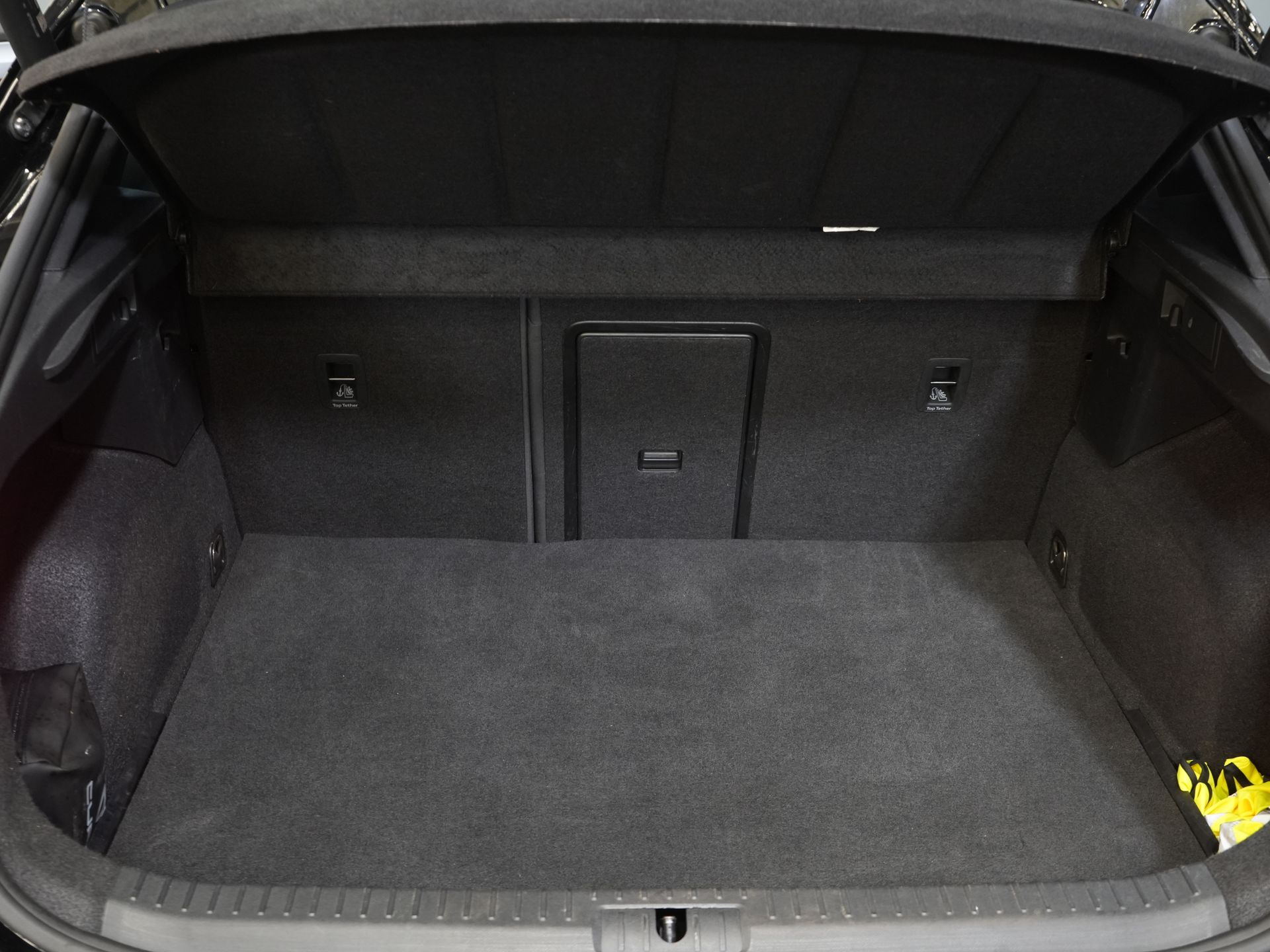 CUPRA Formentor SUV 1.4 e-Hybrid 245 ch VZ Performance Pano/ Elek.Valve/ Elek.Towbar/ Leather/ Alarm III/ Mem.Seat/ Adapt.Cruise/ Matrix/ Seatverw.