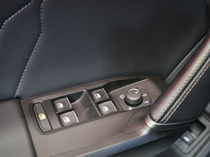 CUPRA Formentor SUV 1.4 e-Hybrid 245 ch VZ Performance Pano/ Elek.Valve/ Elek.Towbar/ Leather/ Alarm III/ Mem.Seat/ Adapt.Cruise/ Matrix/ Seatverw.