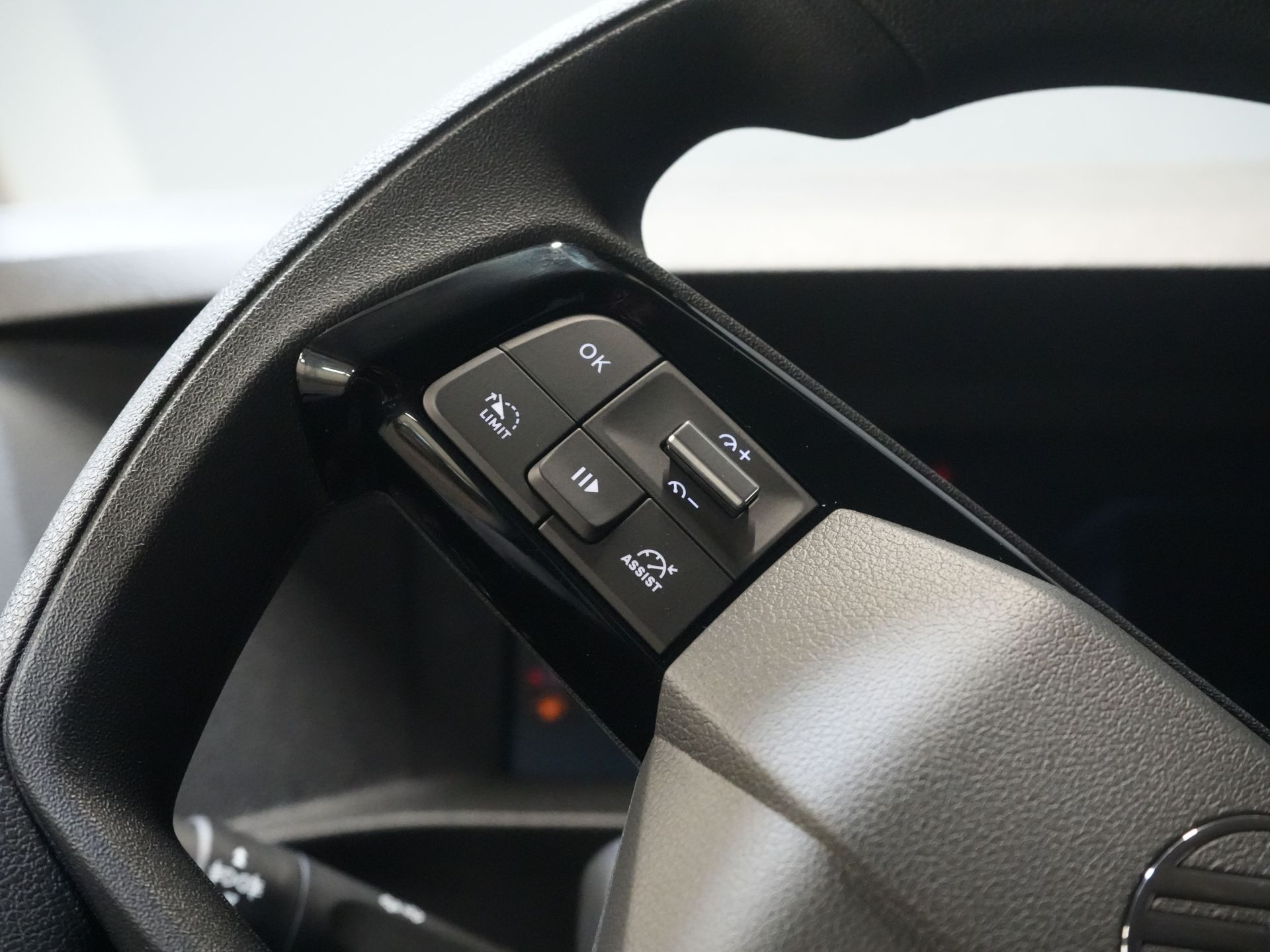 Citroën Jumpy Van 2.0 HDI 180 CP Aut DC Cabină dublă BPM GRATUIT! 2x Ușă glisantă/ Virtual Cockpit/ Navi/ Carplay/ Cameră/ PDC/ Cruise/ Bara de remorcare/ Aer