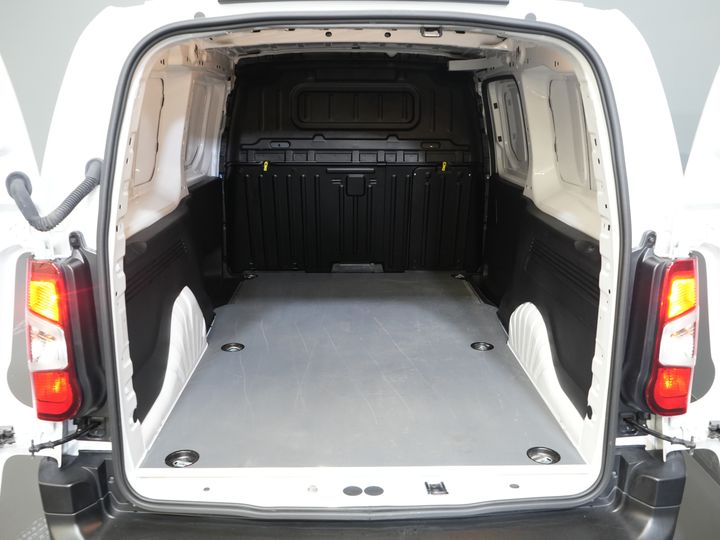 Ford E-Transit Custom Van Trend 65 kWh 330 km WLTP Garanție până în 2029/ LED/ Încălzire stand/ Încărcător rapid/ 2.3t Echipament remorcare/ Volan/ Încălzire scaune/ Carplay/ Cameră