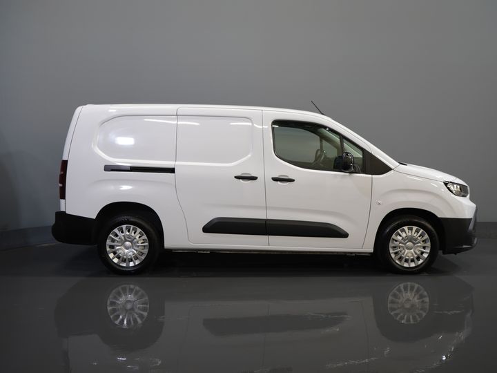 Ford E-Transit Custom Van Trend 65 kWh 330 km WLTP Garanție până în 2029/ LED/ Încălzire stand/ Încărcător rapid/ 2.3t Echipament remorcare/ Volan/ Încălzire scaune/ Carplay/ Cameră