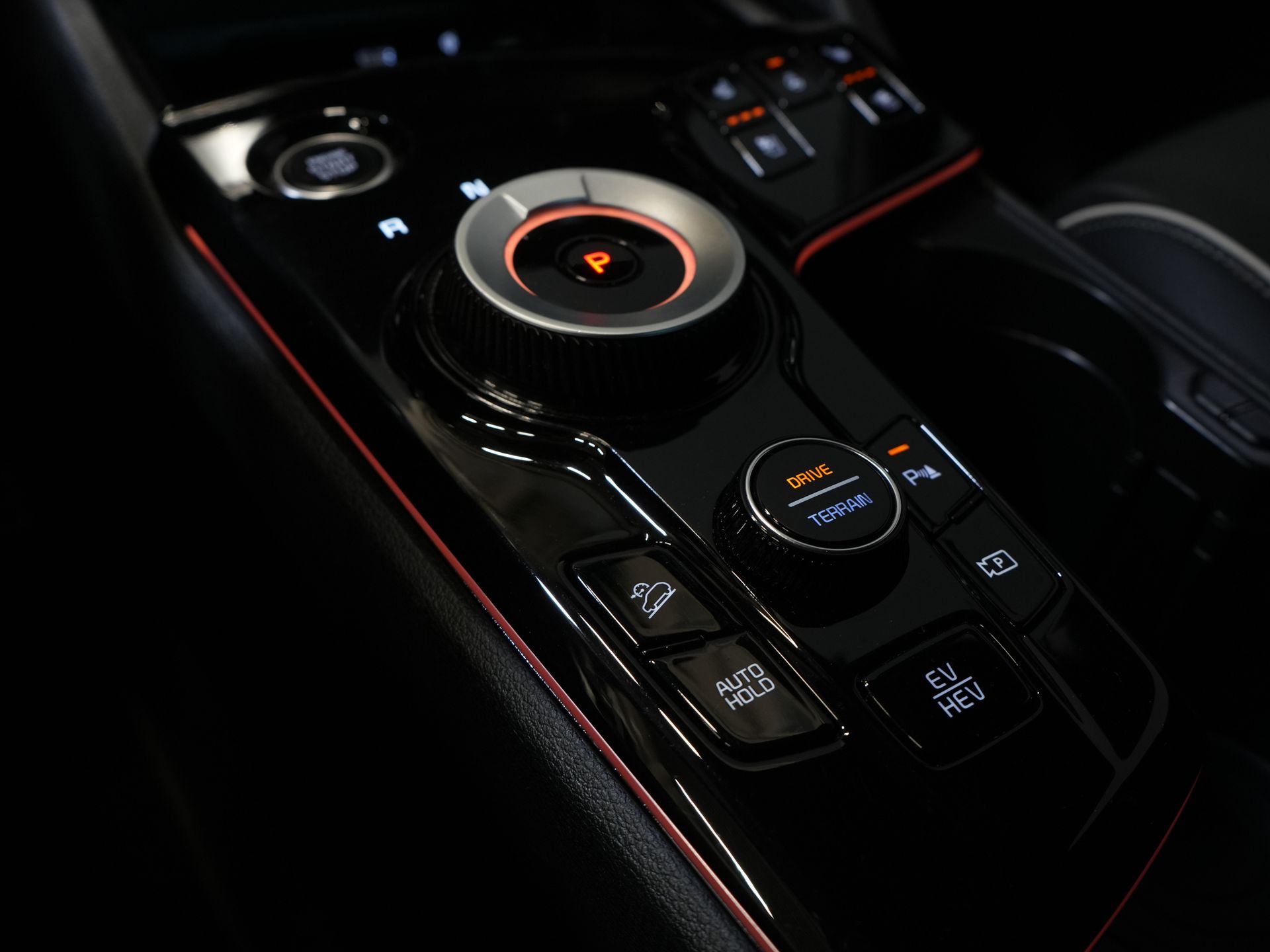 Kia Sportage SUV 1.6 T-GDi Plug-in Hybrid AWD GT-line LED/ Virtual Cockpit/ Adapt.Cruise/ Memory seat/ Stoelverw./ Stoelvent./ Stuurverw./ Camera