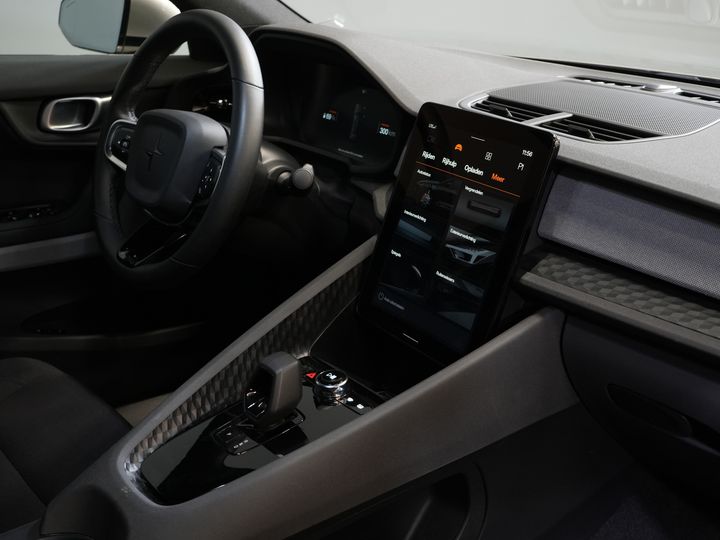 Polestar 2 Sedan Long Range 78 кВт·год 551 км WLTP LED/ Адаптивний круїз-контроль/ Пам'ять/ Підігрів сидінь/ 360-градусна камера/ Carplay/ Навігація/ Клімат-контроль