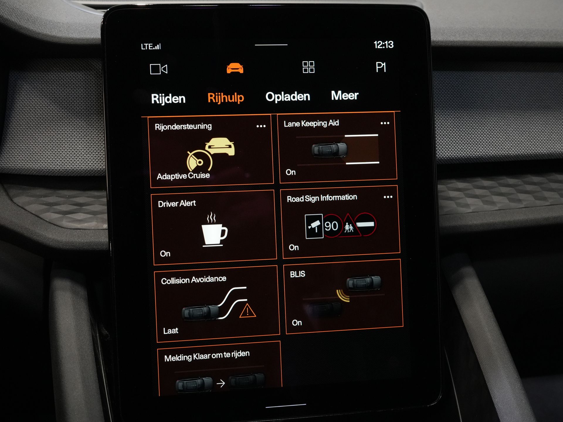 Polestar 2 Sedan Long Range 78 кВт·год 551 км WLTP LED/ Адаптивний круїз-контроль/ Пам'ять/ Підігрів сидінь/ 360-градусна камера/ Carplay/ Навігація/ Клімат-контроль