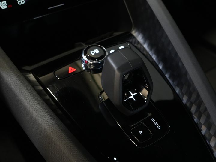 Polestar 2 Sedan Long Range 78 кВт·год 551 км WLTP LED/ Адаптивний круїз-контроль/ Пам'ять/ Підігрів сидінь/ 360-градусна камера/ Carplay/ Навігація/ Клімат-контроль