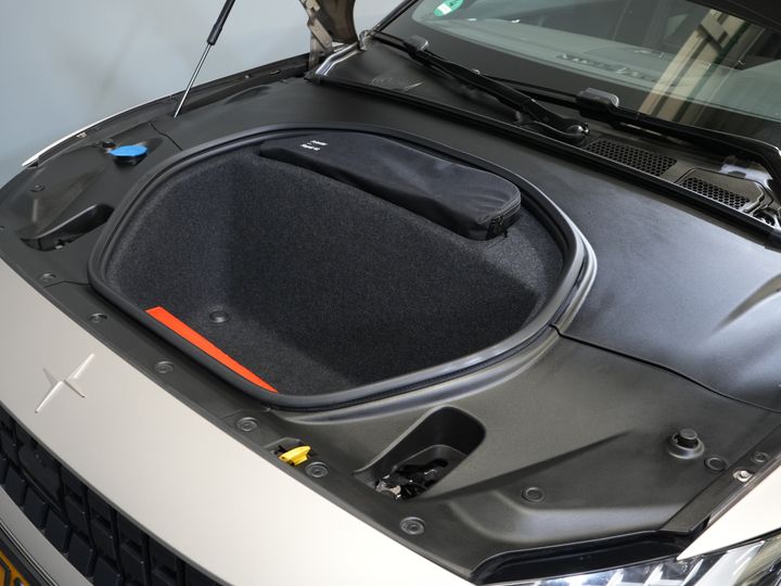 Polestar 2 Sedan Long Range 78 кВт·год 551 км WLTP LED/ Адаптивний круїз-контроль/ Пам'ять/ Підігрів сидінь/ 360-градусна камера/ Carplay/ Навігація/ Клімат-контроль