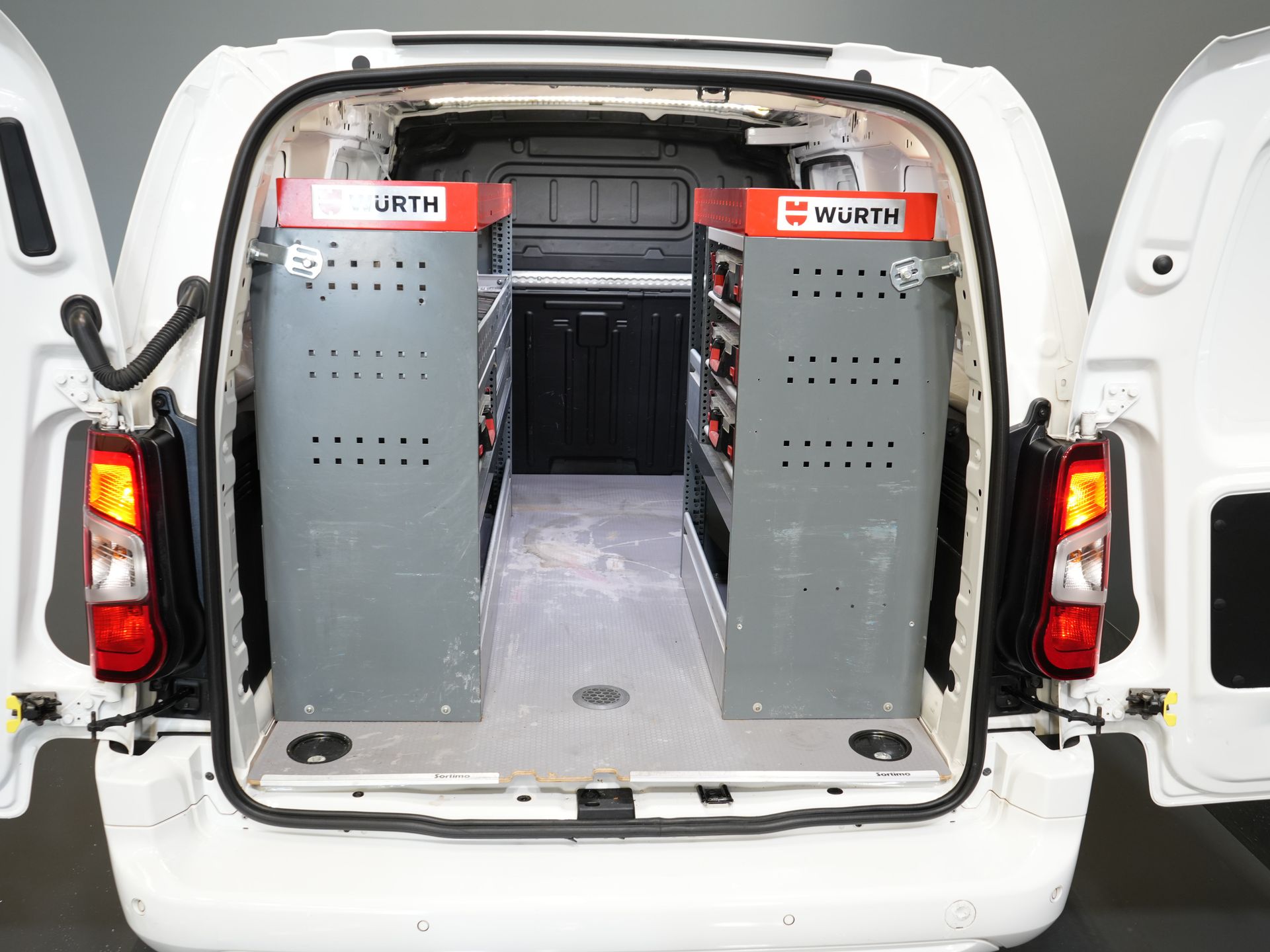 Vauxhall Combo Van 1.5D 130 к.с. авт. L2 Seatverw./ Würth/ Carplay/ Navi/ Climate/ PDC/ Cruise