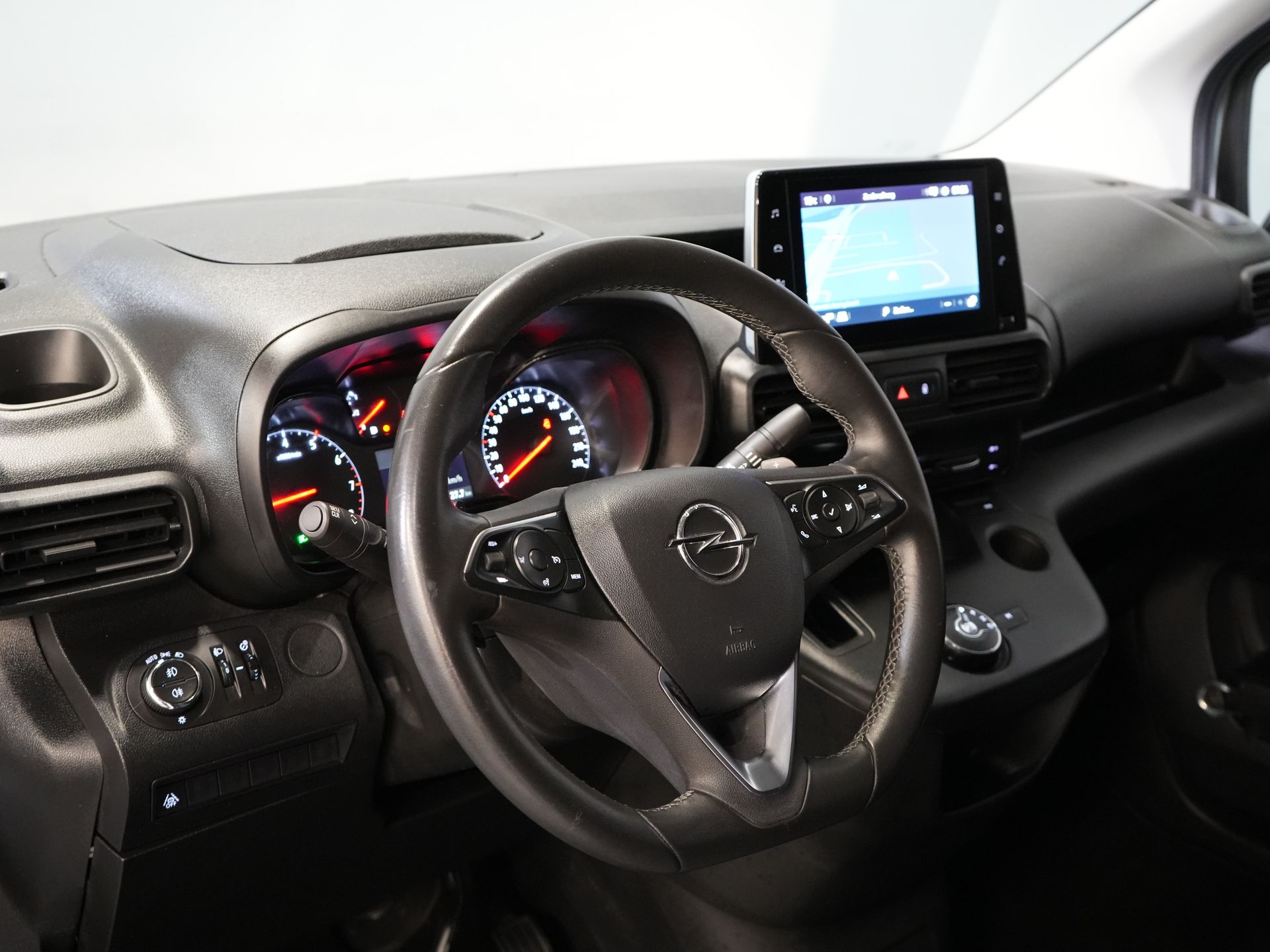Vauxhall Combo Van 1.5D 130 к.с. авт. L2 Seatverw./ Würth/ Carplay/ Navi/ Climate/ PDC/ Cruise