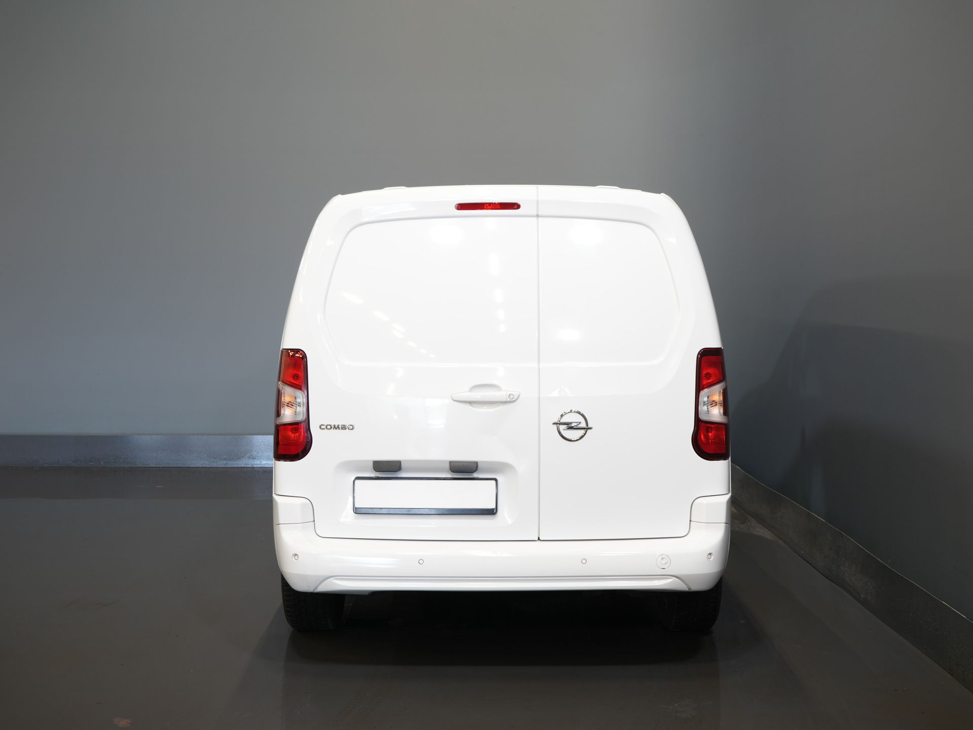 Vauxhall Combo Van 1.5D 130 к.с. авт. L2 Seatverw./ Würth/ Carplay/ Navi/ Climate/ PDC/ Cruise