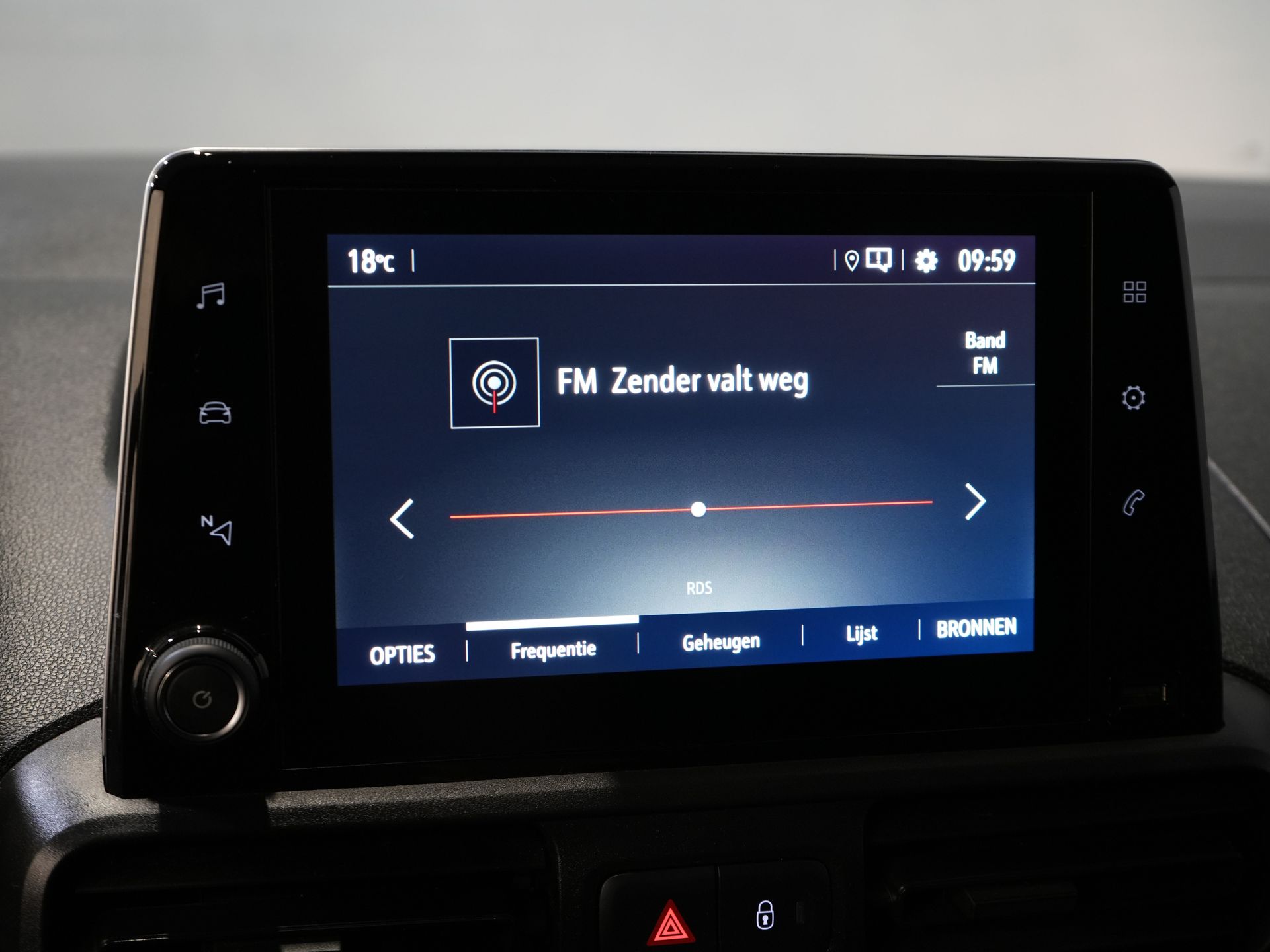 Vauxhall Combo Van 1.5D 130 к.с. авт. L2 Seatverw./ Würth/ Carplay/ Navi/ Climate/ PDC/ Cruise