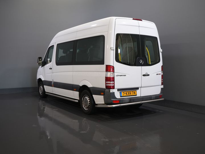 Mercedes-Benz Sprinter Kastenwagen 313 2.2 CDI Aut. L2H2 € 9.922 inkl. MwSt. EXPORT Combi/ 9 Personen/ Kombi/ 9P/ Airco/ Rollstuhllift/ elektr. Tür/ TÜV 9-2026