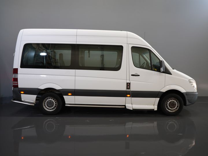 Mercedes-Benz Sprinter Kastenwagen 313 2.2 CDI Aut. L2H2 € 9.922 inkl. MwSt. EXPORT Combi/ 9 Personen/ Kombi/ 9P/ Airco/ Rollstuhllift/ elektr. Tür/ TÜV 9-2026