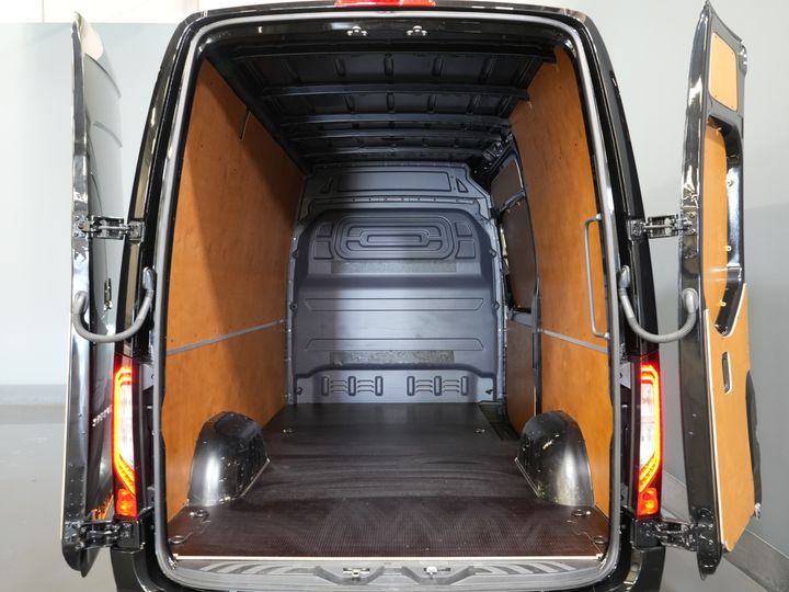 Mercedes-Benz Sprinter Bestelbus 317 CDI Aut. L2H2 VanStep/ 3.5t Trekverm./ LED/ 270Gr.Deuren/ Navi/ Camera/ Cruise/ PDC