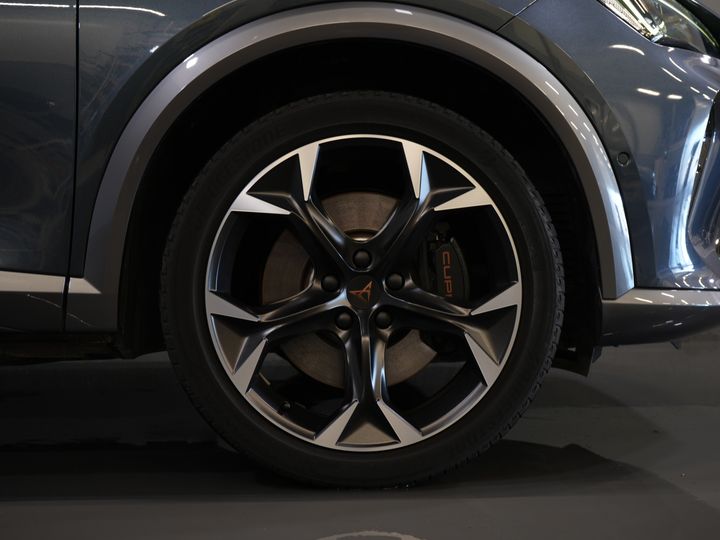 CUPRA Formentor SUV 1.4 TSI e-Hybrid Copper Edition 245 к.с. Pano/ Elek.Valve/ Adapt.Cruise/ Matrix/ Підігрів підставки/ Seatverw./ Steeringverw./ Carplay/ Комплектація