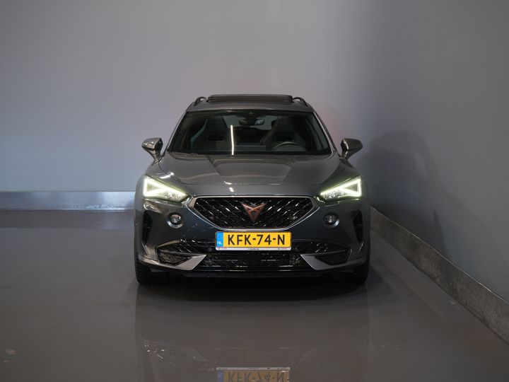 CUPRA Formentor SUV 1.4 TSI e-Hybrid Copper Edition 245 к.с. Pano/ Elek.Valve/ Adapt.Cruise/ Matrix/ Підігрів підставки/ Seatverw./ Steeringverw./ Carplay/ Комплектація