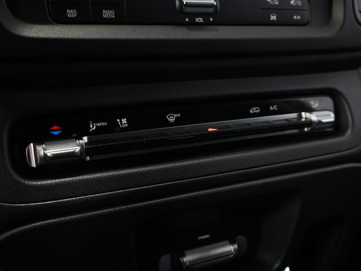 Mercedes-Benz Vito Van 116 CDI Aut. L3 LED/ 2.5t Towing capacity/ 270Gr. Doors/ Seat heating/ Carplay/ Camera/ Tow bar/ Cruise control/ PDC/ DAB