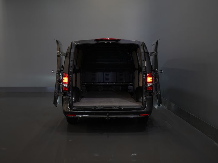 Mercedes-Benz Vito Van 116 CDI Aut. L3 LED/ 2.5t Towing capacity/ 270Gr. Doors/ Seat heating/ Carplay/ Camera/ Tow bar/ Cruise control/ PDC/ DAB