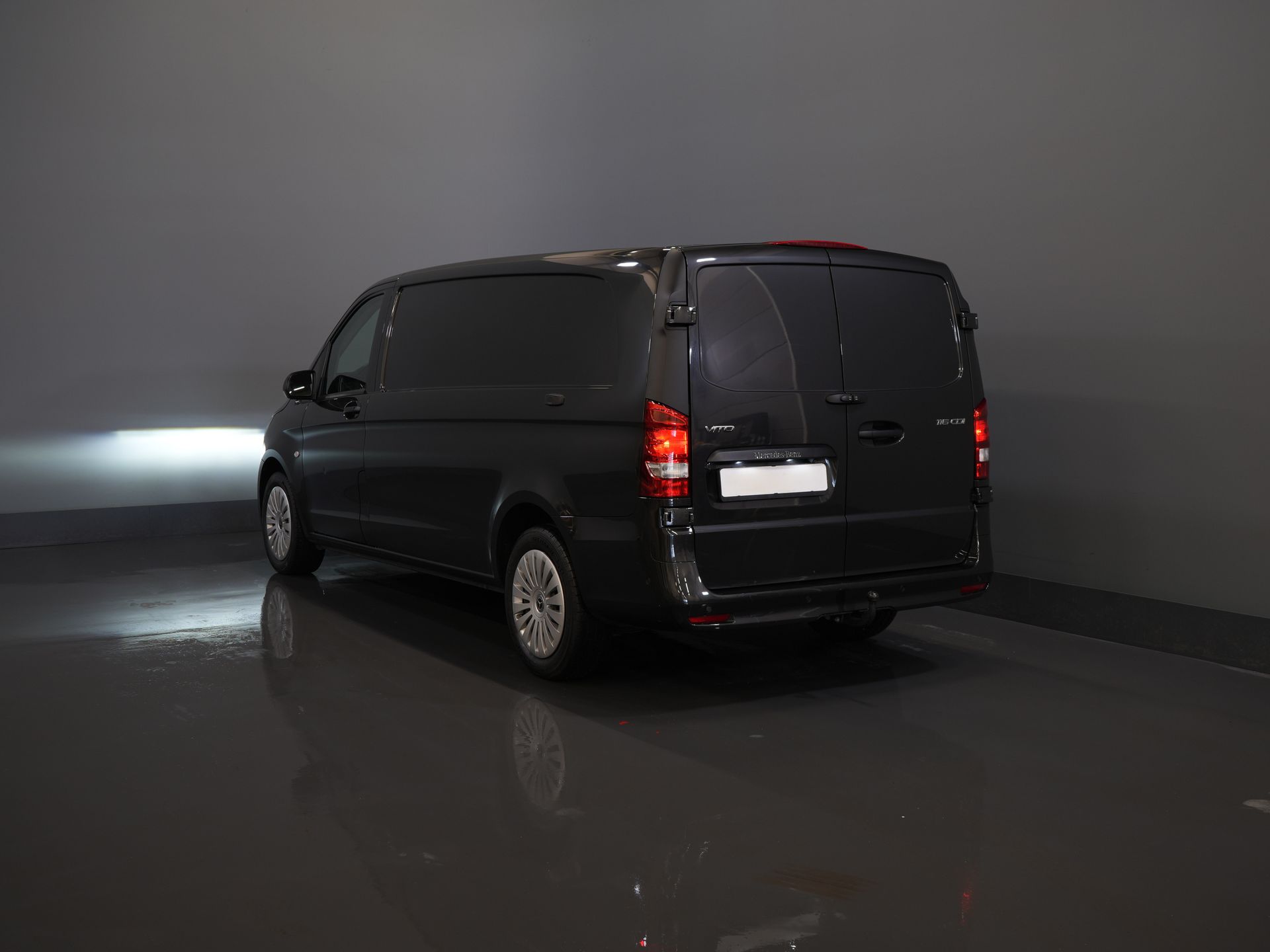 Mercedes-Benz Vito Van 116 CDI Aut. L3 LED/ 2.5t Towing capacity/ 270Gr. Doors/ Seat heating/ Carplay/ Camera/ Tow bar/ Cruise control/ PDC/ DAB