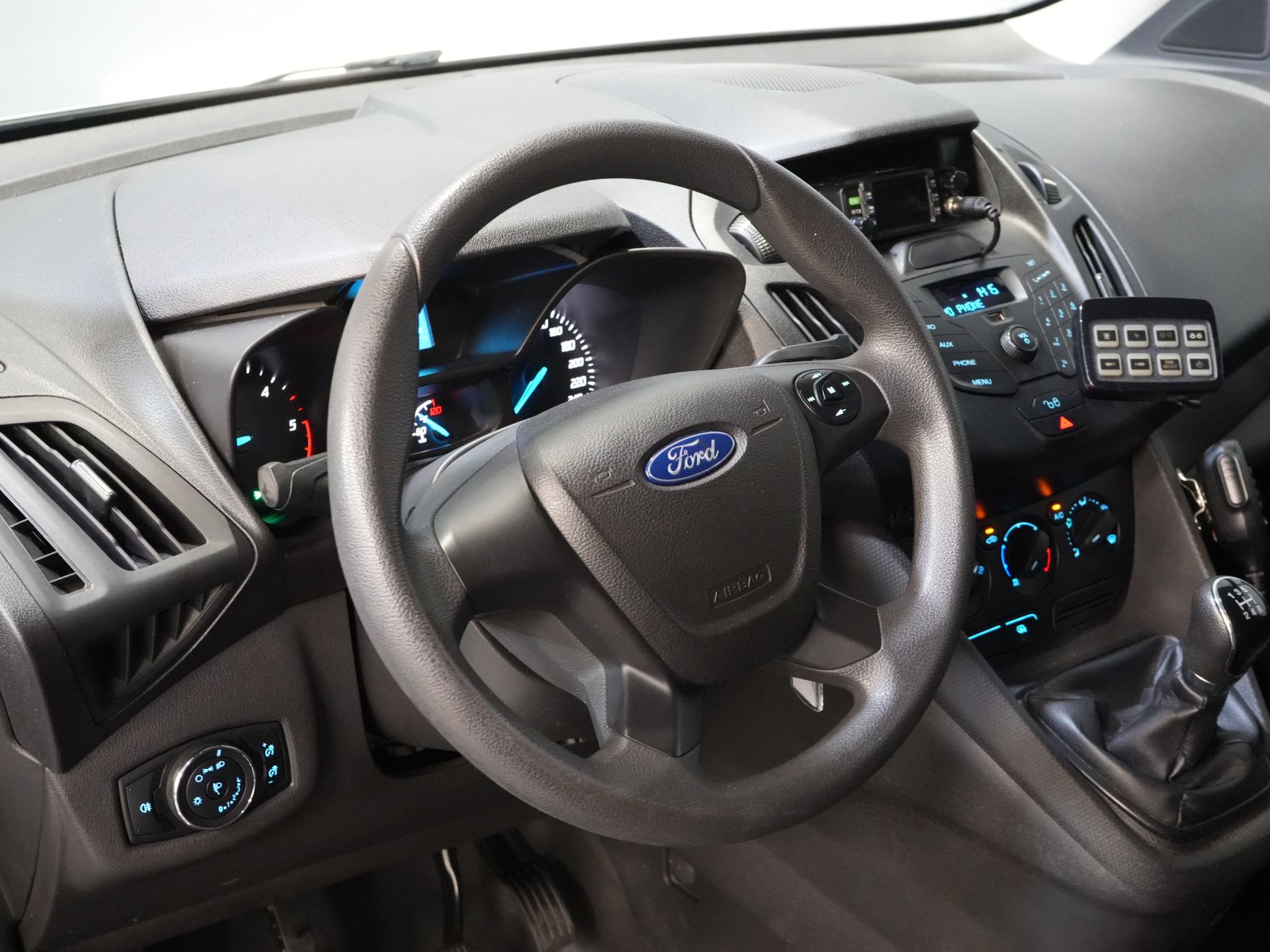 Ford Transit Connect Bestelbus 1.5 TDCI 75 pk BPM VRIJ! EURO 6/ NL Auto/ Airco/ Trekhaak