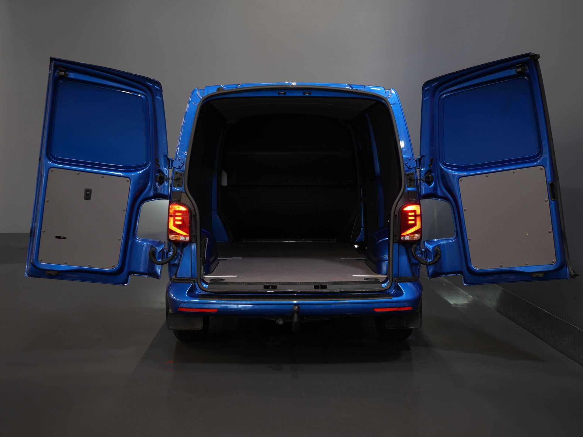 Volkswagen Transporter Van T6.1 2.0 TDI 150 к.с. L2 DSG Aut. Highline BPM БЕЗКОШТОВНО! Адапт.круїз/ 19