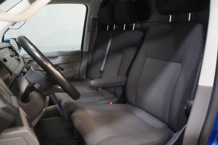 Volkswagen Transporter Van T6.1 2.0 TDI 150 hp L2 DSG Aut. Highline BPM FREE! Adapt.Cruise/ 2.5t Towbar/ Stand heater/ Seatverw./ LED/ Carplay/ Navi/ Cam