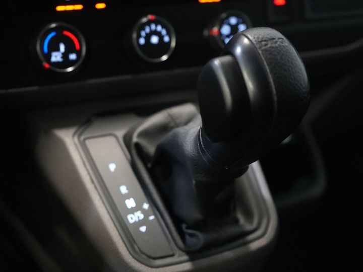 Volkswagen Transporter Van T6.1 2.0 TDI 150 KM L2 DSG Aut. Highline BPM GRATIS! Adapt.Cruise/ 2.5t Hak holowniczy/ Ogrzewanie podłogowe/ Seatverw./ LED/ Carplay/ Navi/ Cam