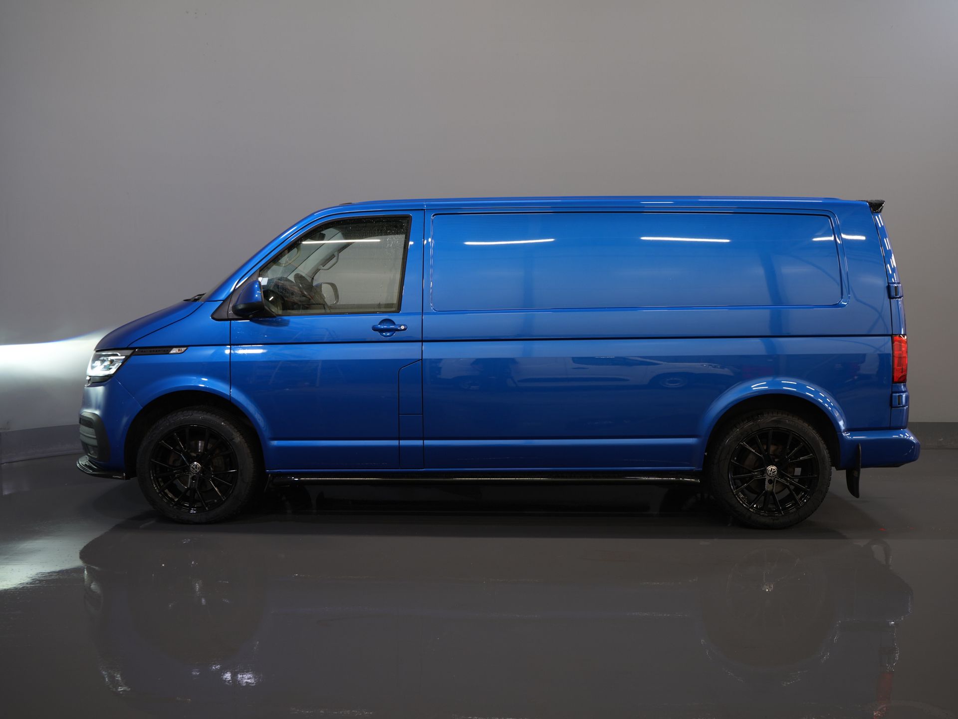 Volkswagen Transporter Van T6.1 2.0 TDI 150 к.с. L2 DSG Aut. Highline BPM БЕЗКОШТОВНО! Адапт.круїз/ 19