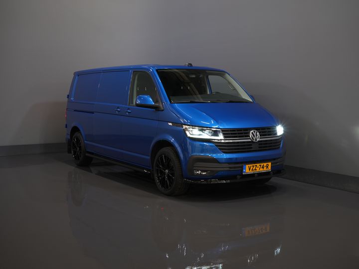 Volkswagen Transporter Van T6.1 2.0 TDI 150 hp L2 DSG Aut. Highline BPM FREE! Adapt.Cruise/ 19