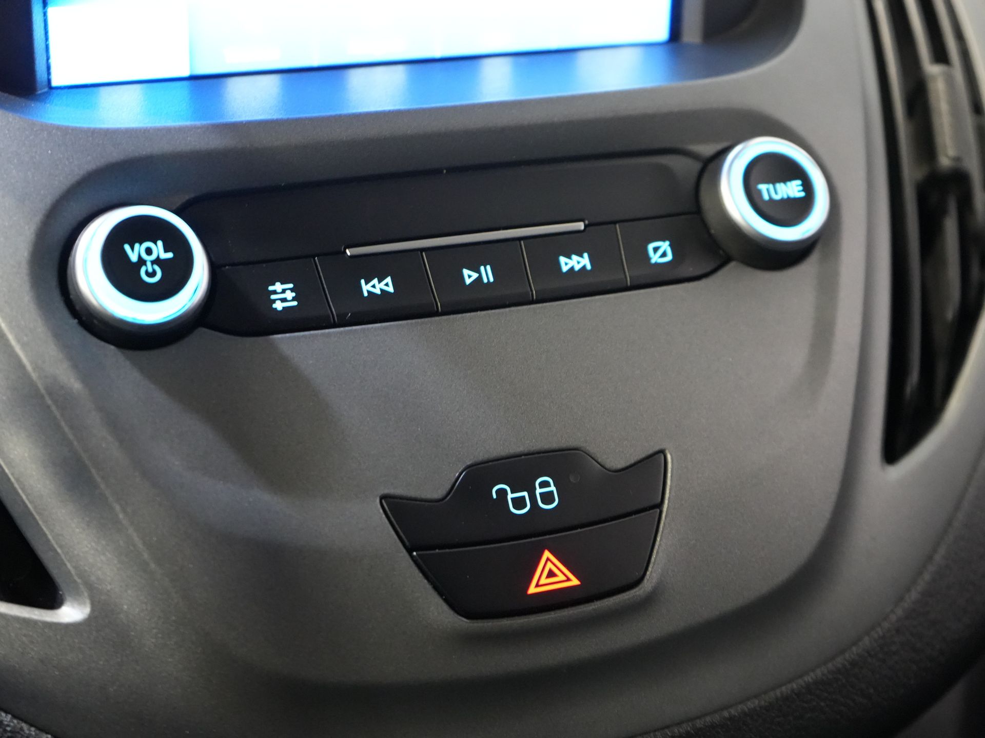 Ford Transit Courier Bestelbus 1.5 TDCI BPM VRIJ! NL Auto/ 2xSchuifdeur/ Carplay/ Airco/ PDC/ Cruise