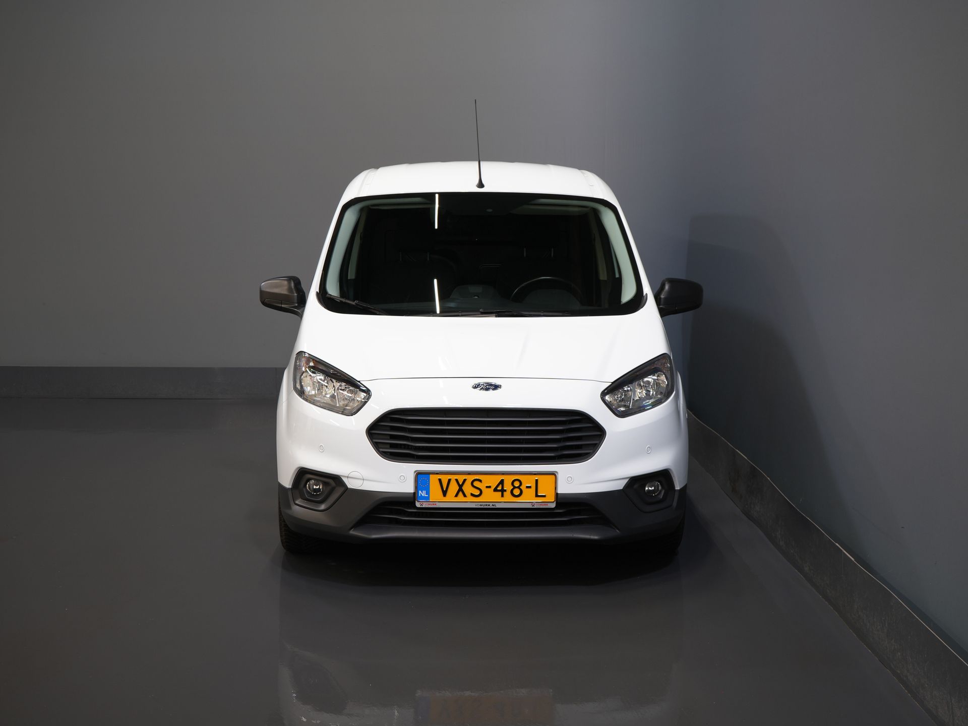 Ford Transit Courier Bestelbus 1.5 TDCI BPM VRIJ! NL Auto/ 2xSchuifdeur/ Carplay/ Airco/ PDC/ Cruise