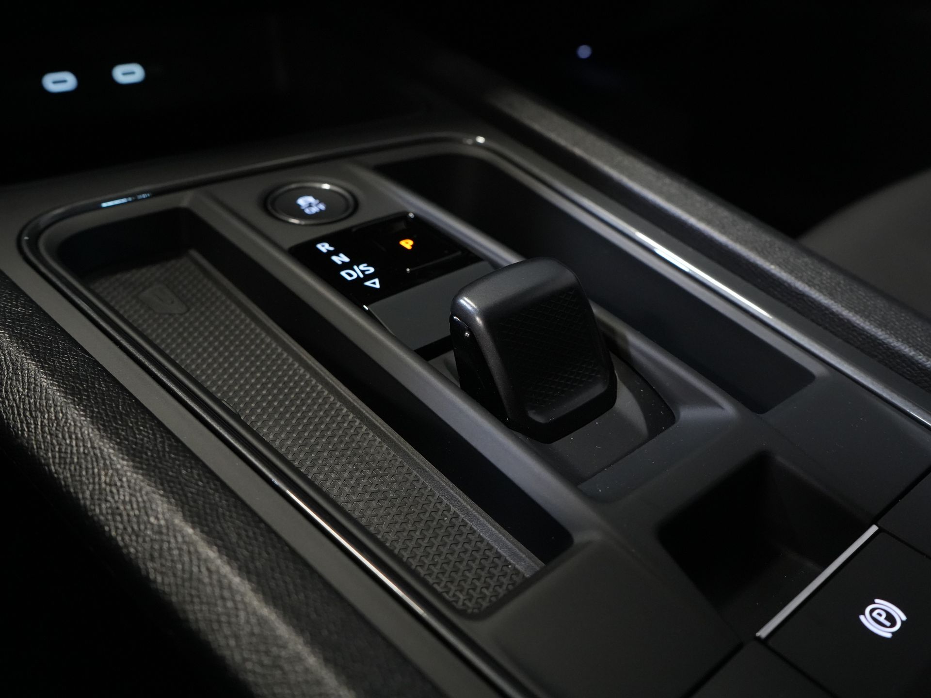 CUPRA Formentor SUV 1.4 e-Hybrid VZ Performance Pelle/ Memory/ Elek.Valve/ Carplay/ Seatverw./ Adapt.Cruise/ Standkachel/ Steeringverw./ 19” LMV